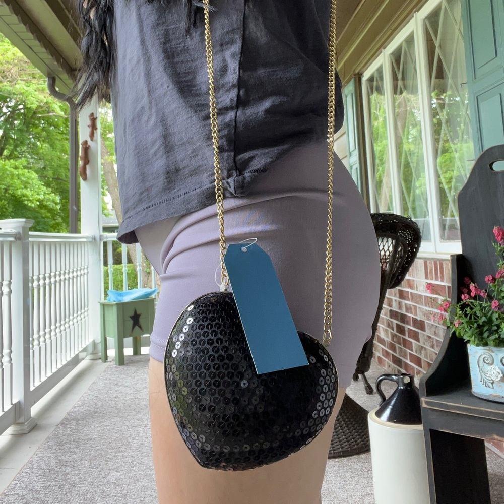 Purse - Picture 2 of 3
